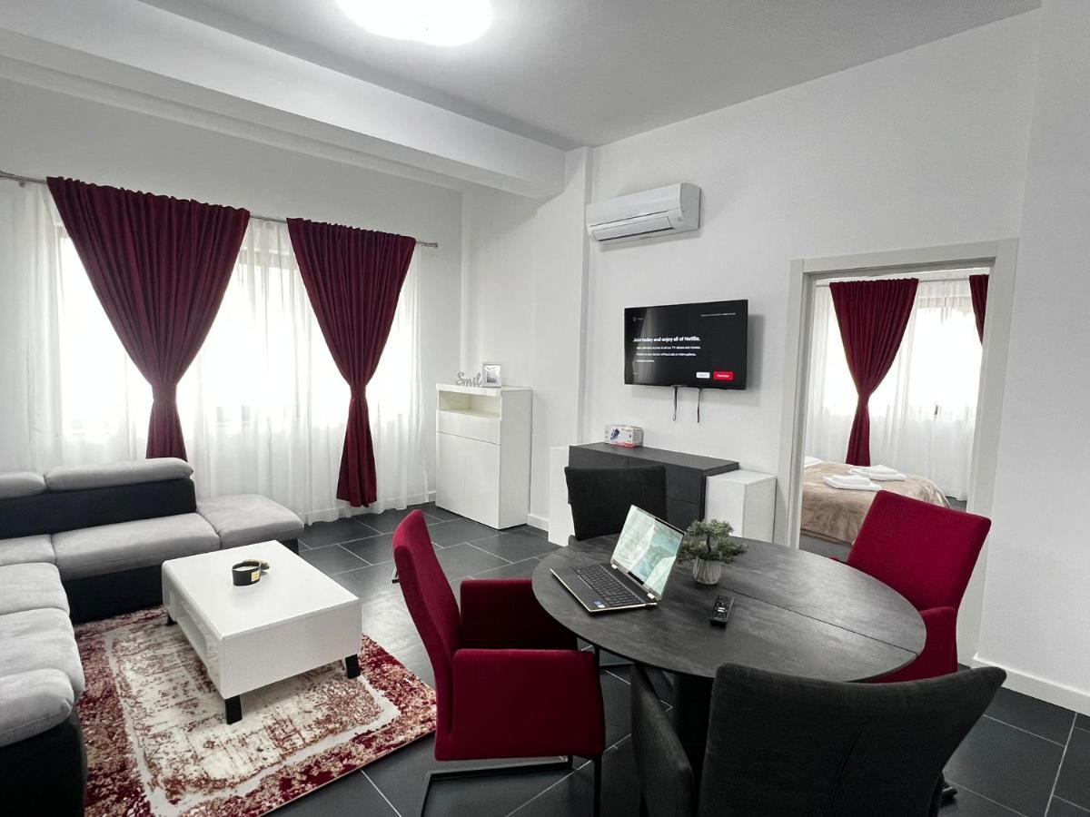 Luxury Cozy Apartments - City Center Suceava Exterior photo