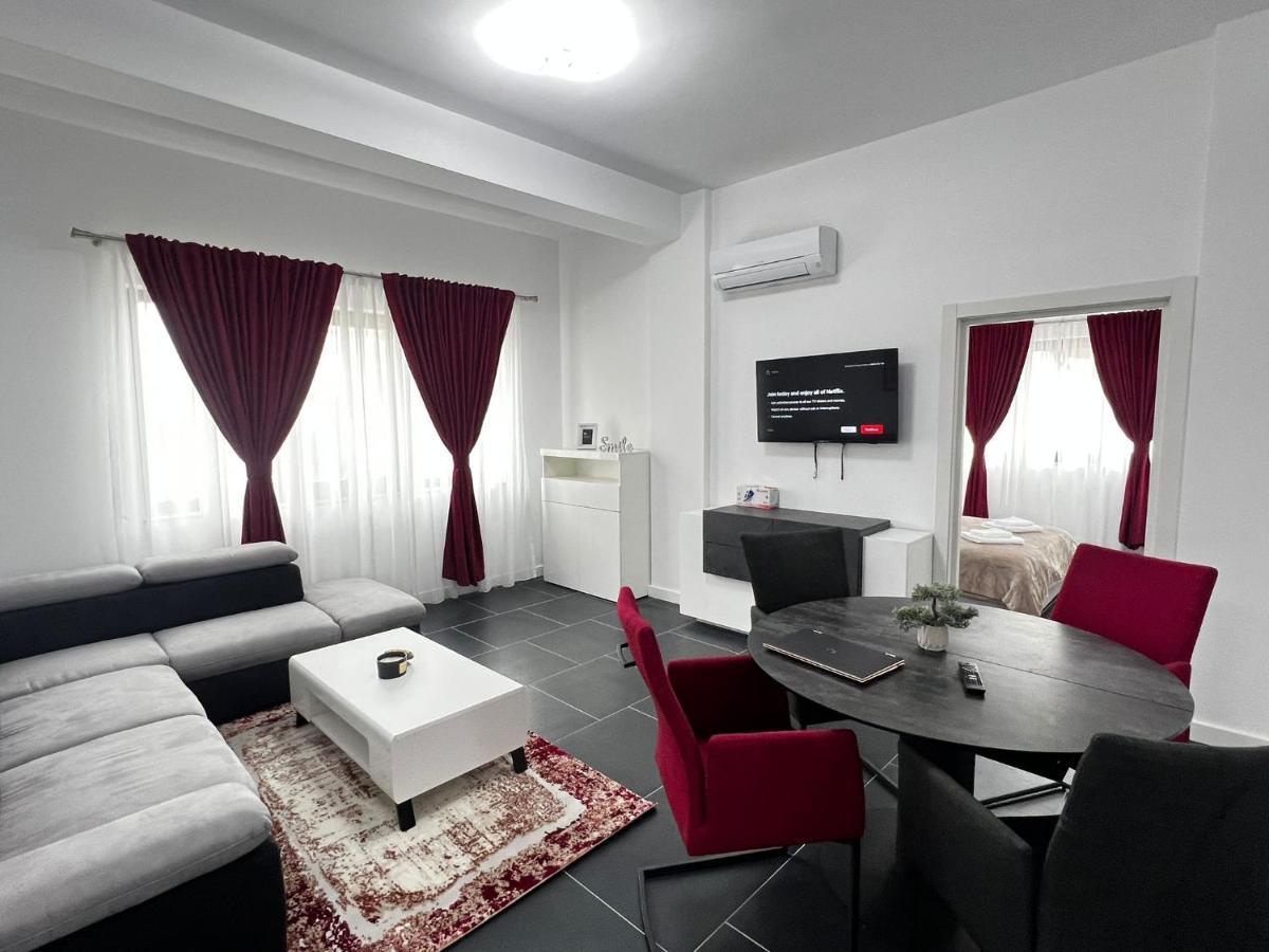 Luxury Cozy Apartments - City Center Suceava Exterior photo