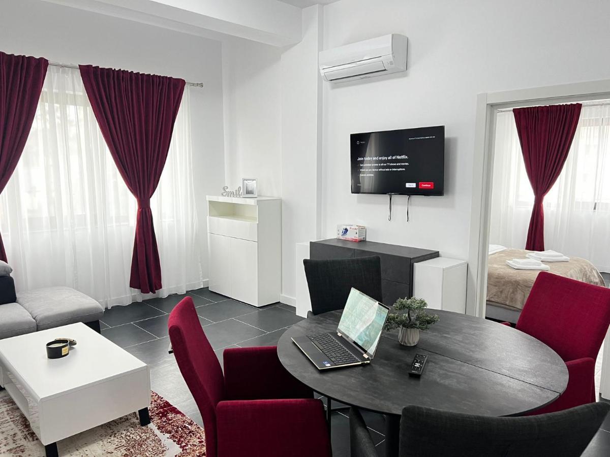 Luxury Cozy Apartments - City Center Suceava Exterior photo