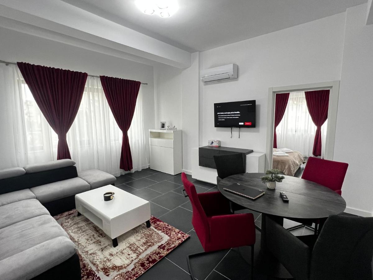 Luxury Cozy Apartments - City Center Suceava Exterior photo