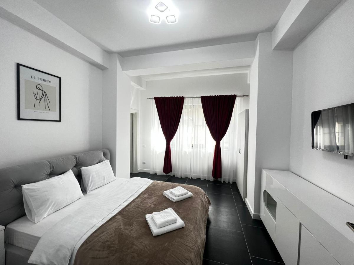 Luxury Cozy Apartments - City Center Suceava Exterior photo
