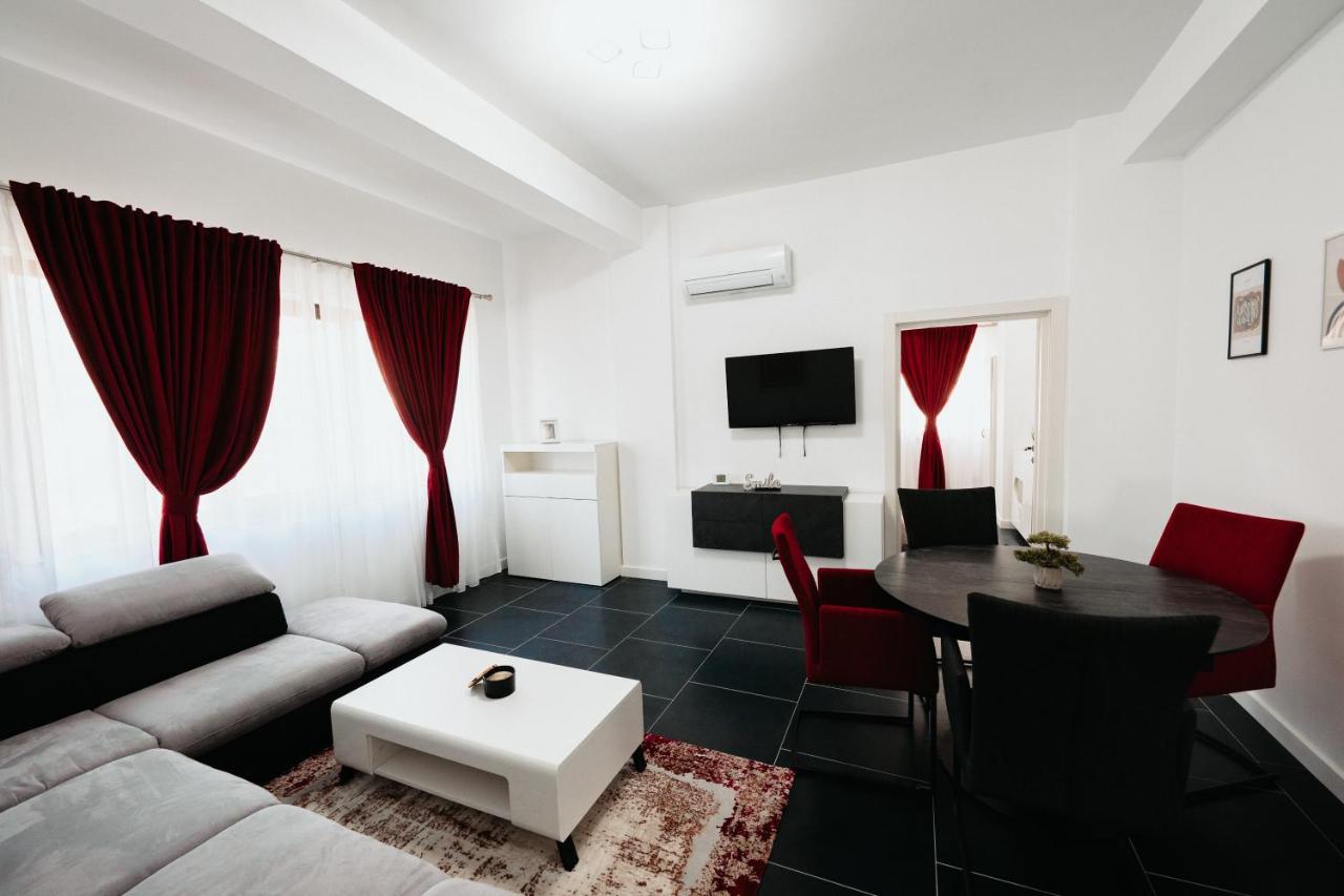 Luxury Cozy Apartments - City Center Suceava Exterior photo