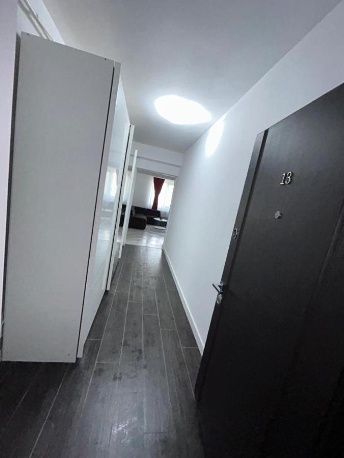 Luxury Cozy Apartments - City Center Suceava Exterior photo