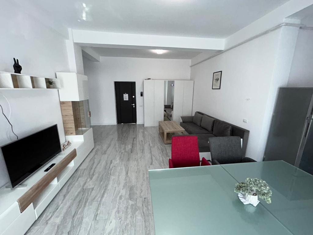 Luxury Cozy Apartments - City Center Suceava Exterior photo